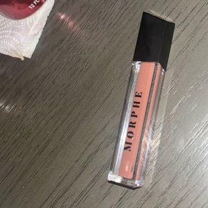 Brand new morphe lip gloss super pretty color